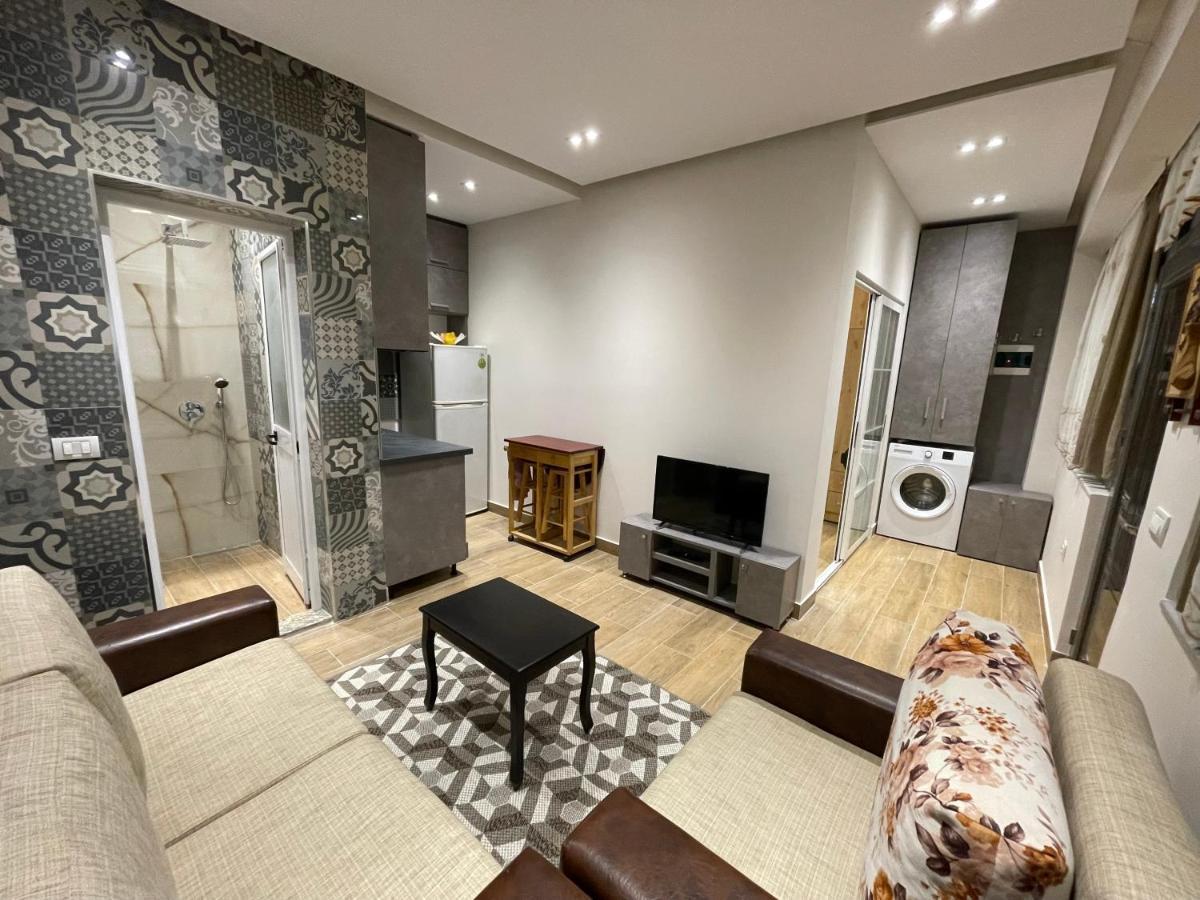 Modern 1 Bedroom City Apartment Tirana Exteriör bild